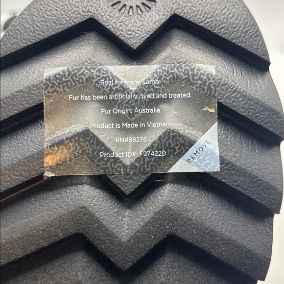 UGG Black & White Maxi Checks Slide Sandals SZ 9 Sheepskin platform puffy NWOB - Picture 6 of 10